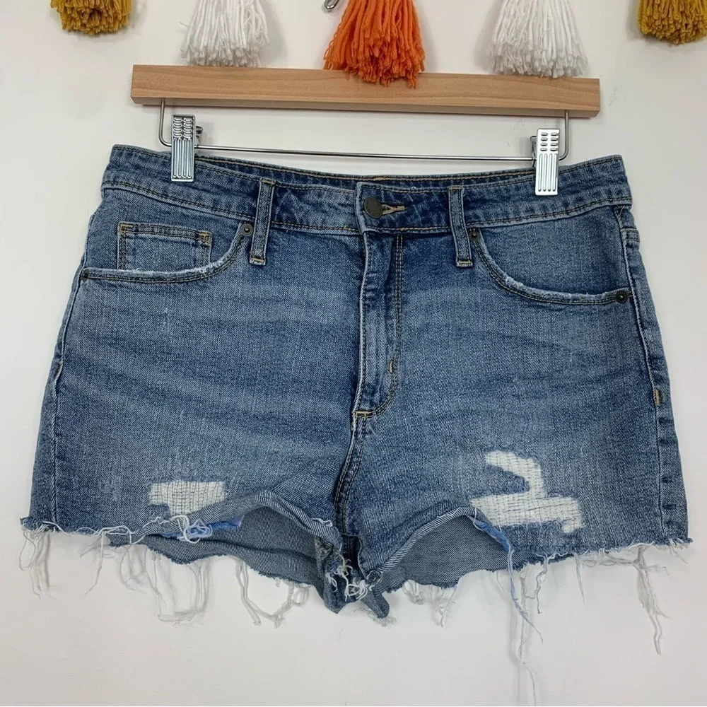 Universal Thread High Rise Shortie Jean Shorts Medium Wash Size 10